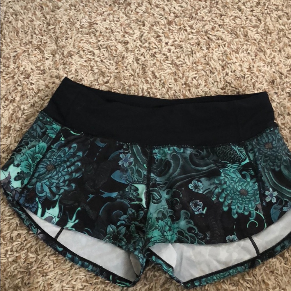 Lululemon Speed Up Size 2